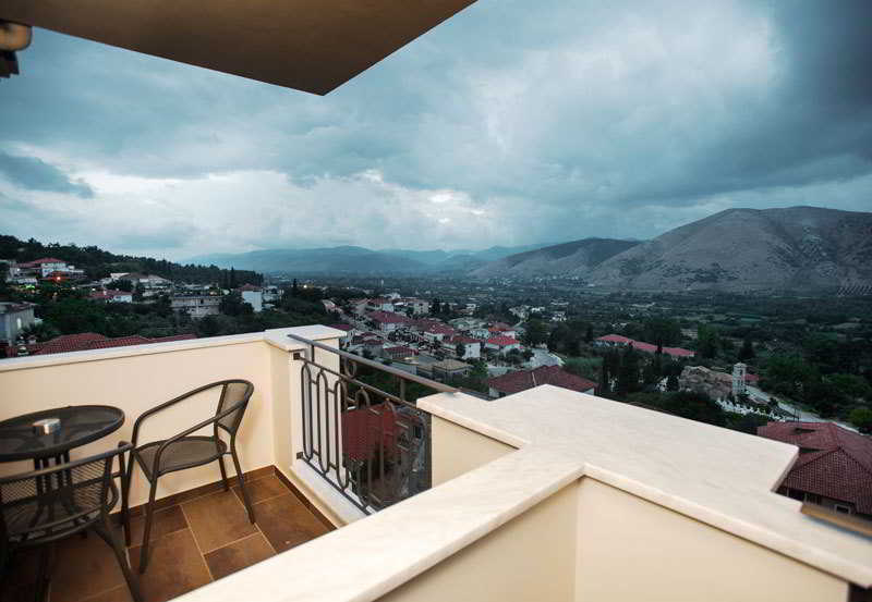 Theasis Hotel Paramythia Exterior photo